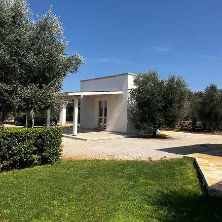 Adavillas Βίλα Sannicola