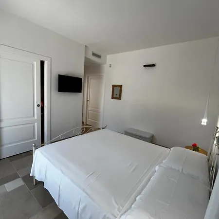 Adavillas Βίλα Sannicola
