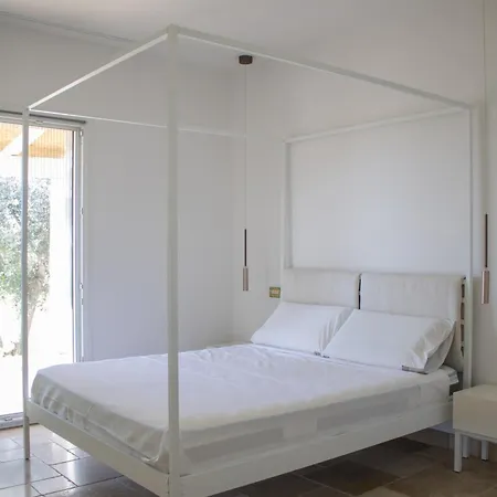 Adavillas Βίλα Sannicola